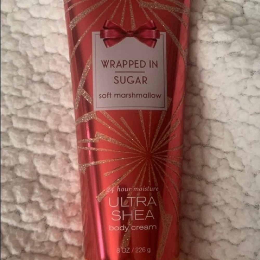 Bath and Body Works Wrapped in Sugar Body Cream